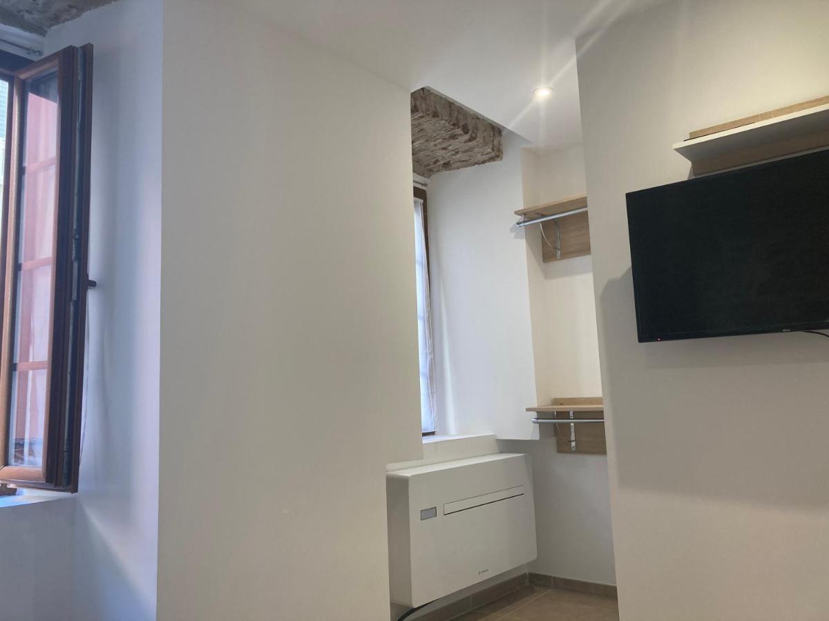 Au Cœur De La Rue Fesch D'ajaccio Appartement *
